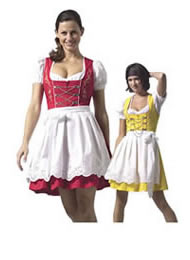 Sexy Mini-Dirndl als preiswertes Dirndl Set